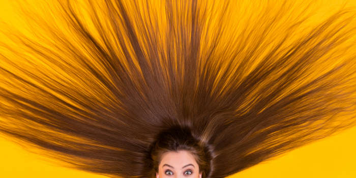 Средства для выпрямления волос повышают риск развития рака матки